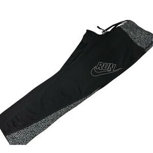 Nike Crops
